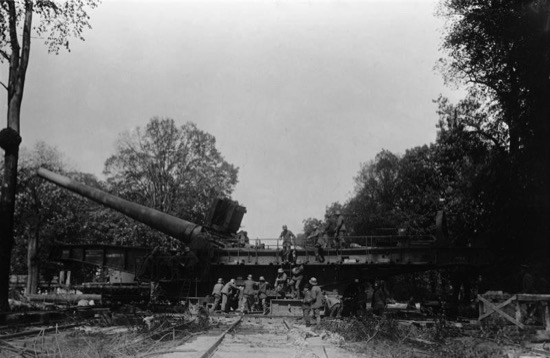 Cañón alemán que se movía sobre raíles usado por primera vez en Verdun