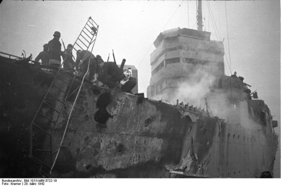 Estado del barco-bomba tras el ataque