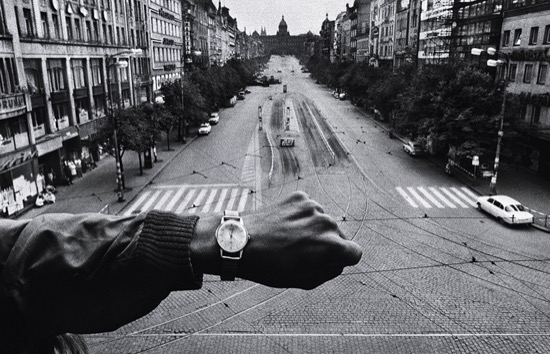 La invasión de Praga. Foto de Josef Koudelka (1968)