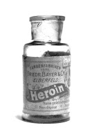 Heroína comercializada por Bayer