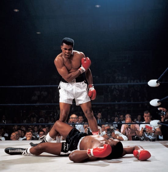 Muhammad Ali gritando Levántate y pelea, mamón