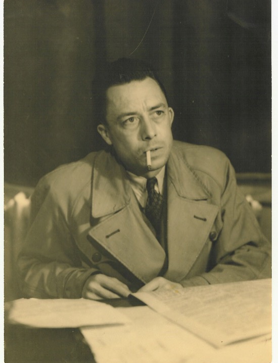 Albert Camus murió del modo más idiota, según su propio criterio